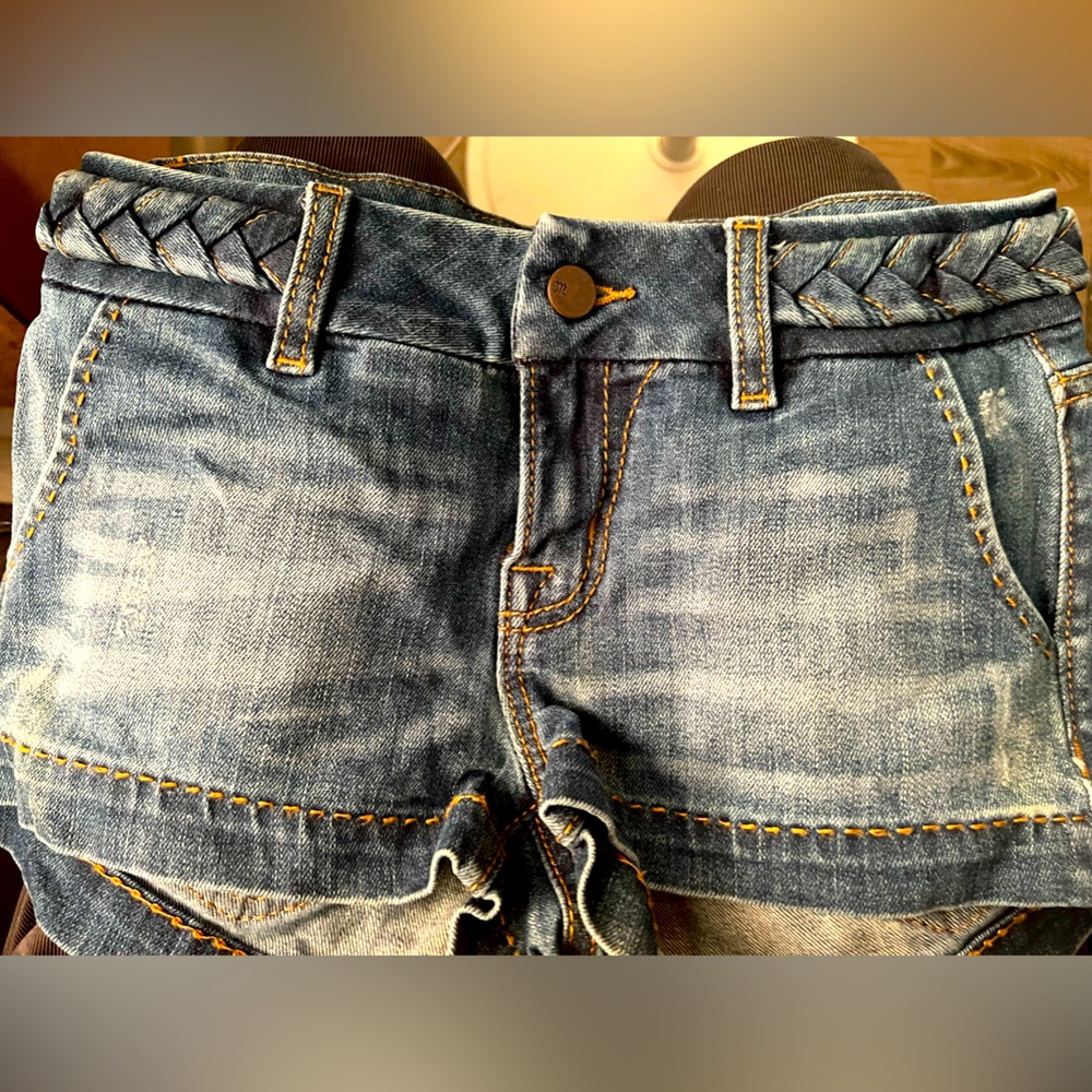 Miss me braided shorts